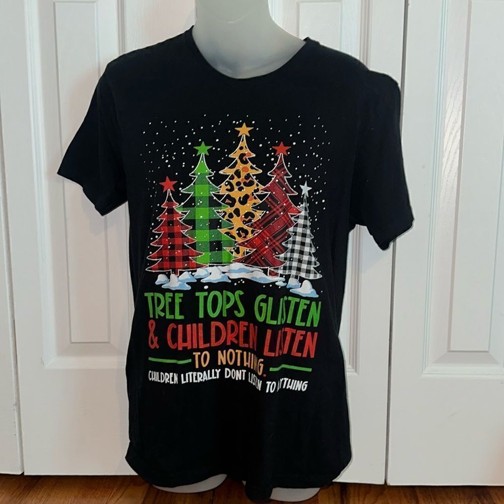 Funny Christmas Tee T-Shirt Mom Children Listen to Nothing Medium M